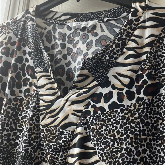 Stylish Women's Printed Tops - Set of 3 - Picture 2 of 4